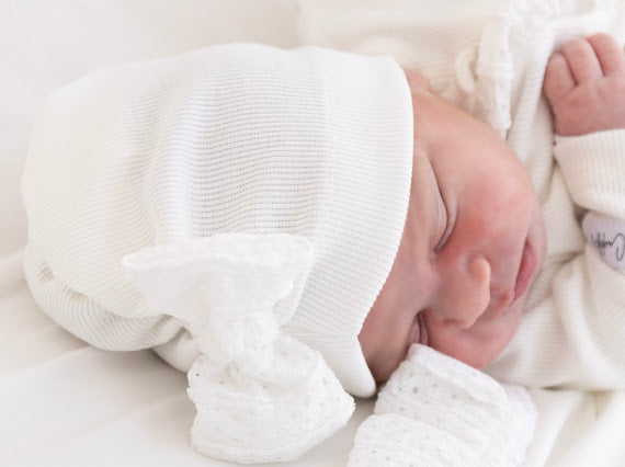 White blossom bow Turban