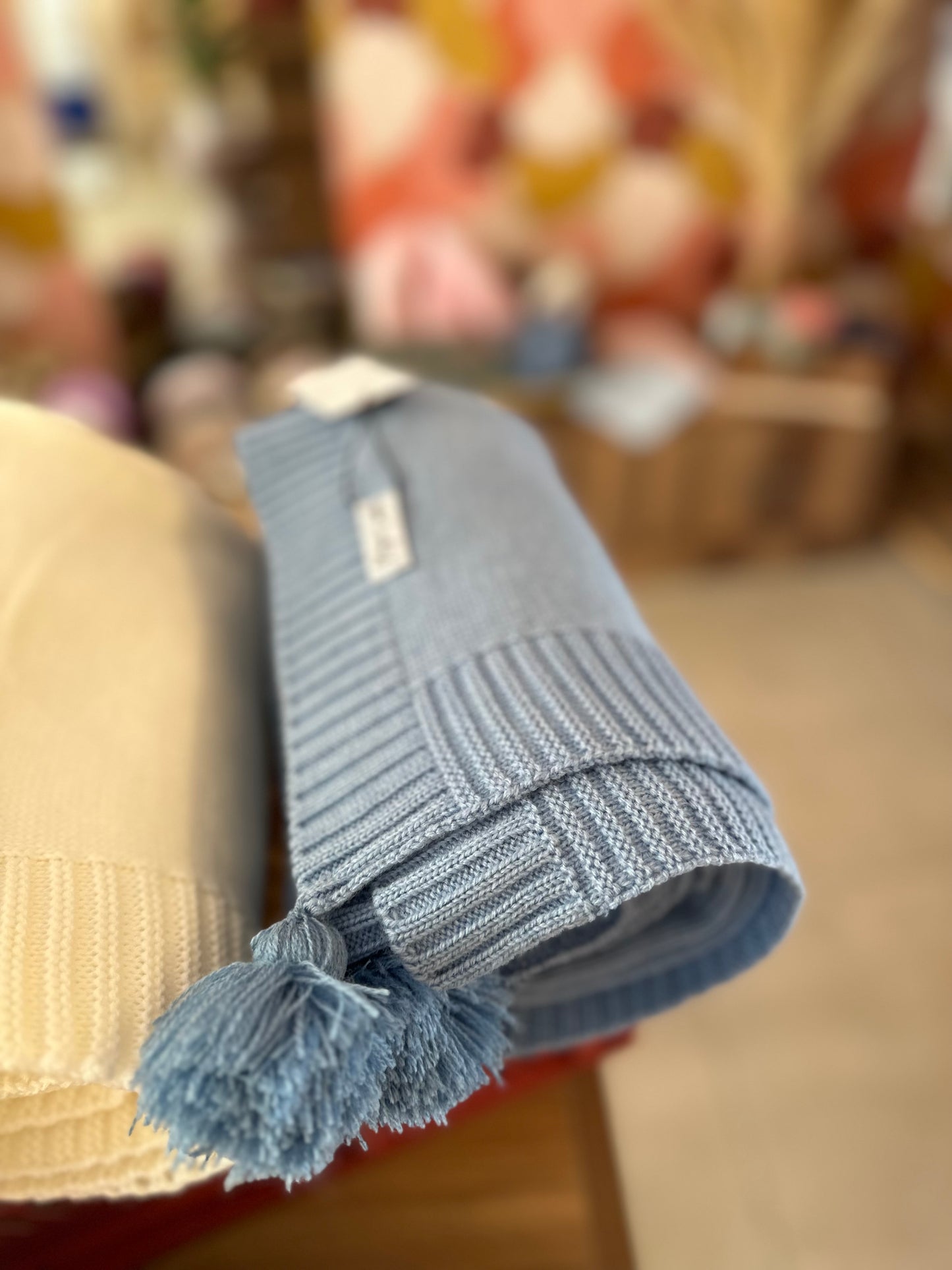 WARM BLUE - POMPOM Blanket