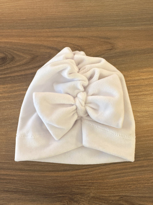 White velvet 1 bowTurban