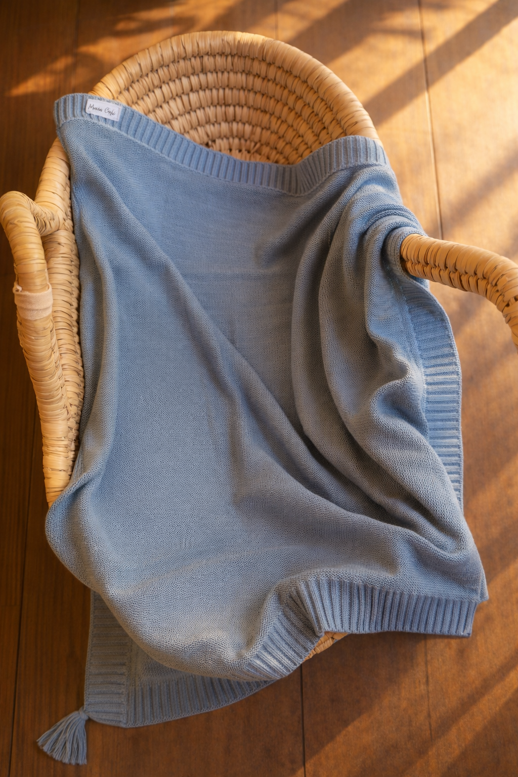 WARM BLUE - POMPOM Blanket